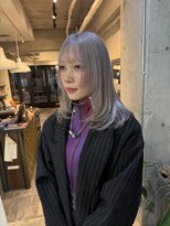 ココモ(KOKOMO)&nbsp;【三谷大樹】シルバーグレージュ/ハイトーン/ダブルカラー