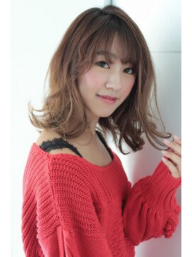 ラル(Lull) ロングボブ　グラデーション　ハイトーン　グレージュ　カラー