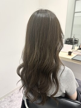 エレノア 自由が丘ANNEX(Eleanor) 【ツヤと透明感！】オリーブ系カラー