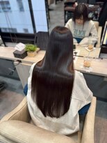 シシ 新宿(She 2.)&nbsp;黒髪ロング/ストレートロング/髪質改善/ツヤ髪/韓国風