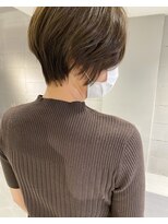 シロ(SHIRO)&nbsp;大人可愛いショートスタイル【20代/30代】