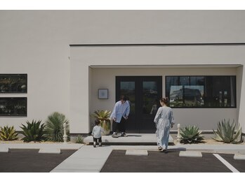 シカ(sika)の写真/【個室あり】お子様とご一緒にご来店もOK!気兼ねなく通えるサロン
