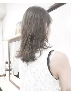 ヘアーアンドアトリエ マール(Hair&Atelier Marl) 【Marl外国人風カラー】ハイライト入りグレージュカラー