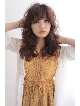 イソラブル(ISOLA-blu) 【ふんわり可愛い】大人カールロング×モカベージュ