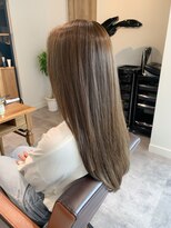 ネイヴィル オモテサンドウ(navile omotesando)&nbsp;【yuka】赤味オレンジ味除去！オリーブグレージュ