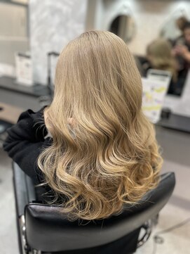 キリカ 新宿東口(KIRIKA) 【KIRIKA横澤】人気No. 1！ブロンドミルクティー/外国人風～