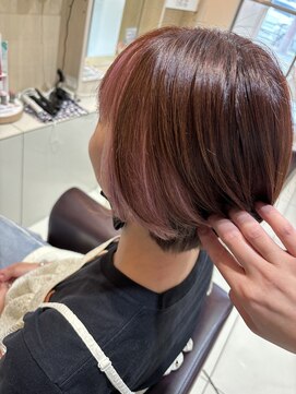 カペリベラ CapelliBella 香里園店 インナーカラー/ピンク/丸みショート/20代30代/白髪隠し