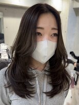 アンダーバーホワイト モデ 富田林店(_WHITE mode)&nbsp;ハイライトカラーミルクティーベージュレイヤーカット