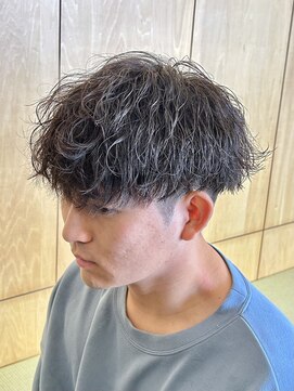 ニアウ 伊勢崎連取店(Niau) 波巻きスパイラルパーマツイストスパイラルパーマシャドウパーマ