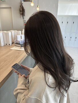 フィッカ(FIKKA) グレージュカラー