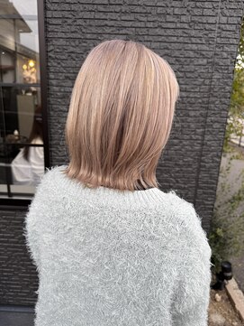 リリー ヘアーアンドビューティー(Lily) ミルクティーベージュ