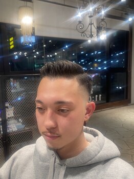 デュース ヘアーメイクス(DEUCE Hair Makes)の写真/ビジネスマンから学生まで♪清潔感ある好印象なモテヘアに☆仕事帰りに気軽に通える◎