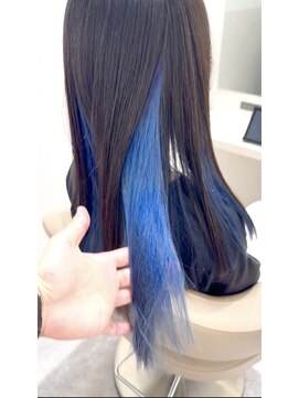 サロウィン 那覇店(SALOWIN) ネイビーブルーインナーカラー