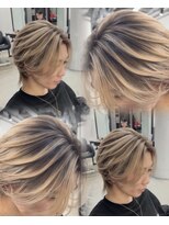 ピア ヤクイン(Pia Yakuin)&nbsp;束感×立体感が際立つ、海外風ハイトーンバレイヤージュ。