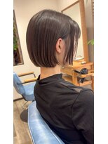 ジゼルアライ(gisele arai)&nbsp;首元がすっきり見える、コンパクトなボブスタイル