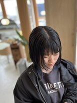 ヒュー(HUE) 切りっぱなしボブレイヤー