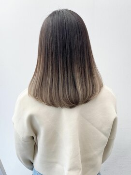 アライブ キチジョウジ(ALIVE Kichijoji) 【ALIVE吉祥寺】グラデーションカラーミルクティーベージュ