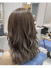 おしゃれ女子必見！ワンランク上のヘアスタイルならハイライトカラーがオススメ＊
