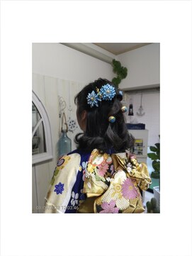 美容室 マハロ(MAHALO) ＊。.:*:'°☆