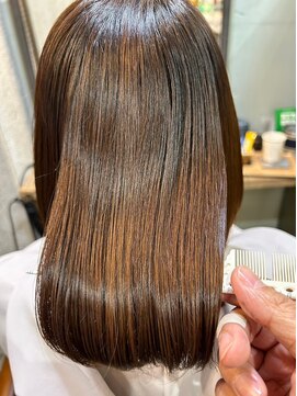 ガーディナ(Gardina) 縮毛矯正　髪質改善トリートメント　内巻きボブ　チョコレート