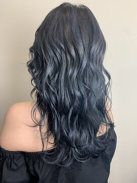 アールプラスヘアサロン(ar+ hair salon) 新宿/新宿三丁目/ブリーチ/ハイトーン/ネイビーカラー
