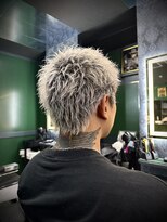 トライブ(TRIBE)&nbsp;ホワイトスパイキーショート