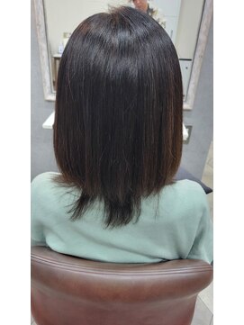 コンテ(CONTE) 髪質改善トリートメントでしっとりミディアムレイヤー