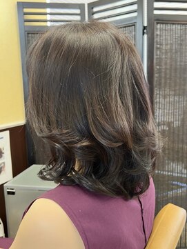 アントワープトーキョー(antwerp TOKYO) 40代50代大人ひし形レイヤーカット酸性ストレート白髪染め