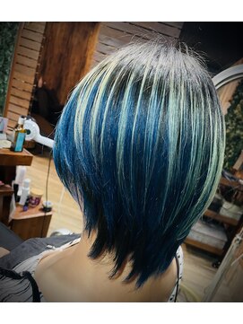 フェニーチェ アヴァンティ インターナショナルヘアサロン(fenice avanti) BLUEハイライト