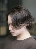 大人の波巻きスパイラルパーマミディアムロングメンズカットヘア