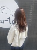 ブラウンベージュ