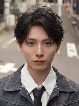 オーシャントーキョー 渋谷神南(OCEAN TOKYO) フェザーパーマツーブロック人気センターパート