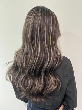 パトゥ 烏丸(patou) レイヤーカット×ハイライト