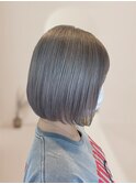 ブリーチありシルバー前下がり内巻きボブボブ