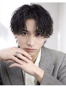 アストラ(ASTRA) MEN’S HAIR/波巻きツイストスパイラル/リバースセンターパート