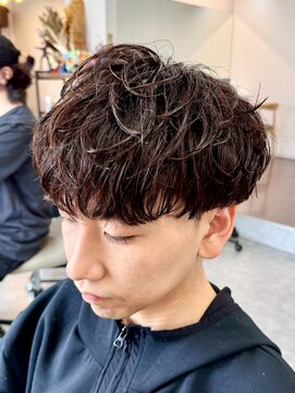 フゥ 宇都宮戸祭(FeU) 宇都宮メンズカットメンズパーマ波巻きスパイラルパーマツイスパ
