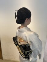 チップタップ 保谷店(tip top) 和装にも合うコンパクトシニヨン