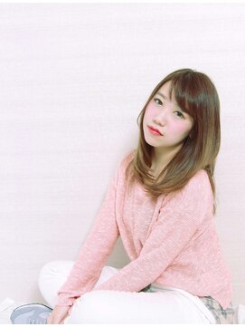 アッシュヘアー シースルーバングストレート