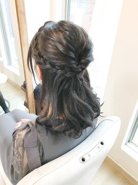 ロカット サロン(Roquat Salon) ミディアムハーフアップあみこみ【ヘアアレンジ　立川/立川南】