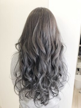 ブラッシュ ワン クルー(.brush ONE CREW) ブルーグレージュのハイライト