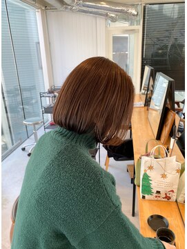 モイシェン(mauschen) ミニボブ×ブラウンベージュカラー