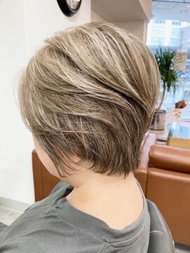 フリーズ 伊丹店(Freez) 白髪ぼかし30代40代50代60代伊丹大人ショート大人ボブ