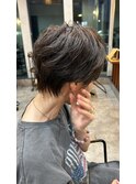 耳掛けベリーショート