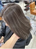 小顔 ネビージュ　グレージュハイライトカラー◎
