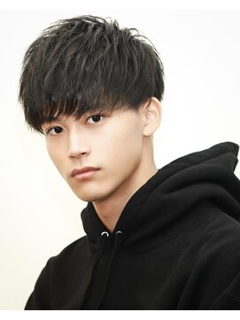 リップス 池袋(LIPPS) ソフトツイストニュアンスパーマナチュラル刈り上げショート