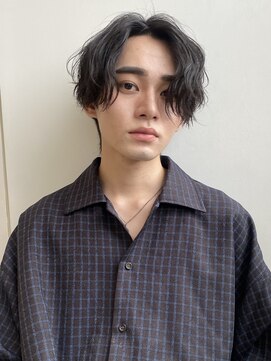 ユーフォリア 渋谷グランデ(Euphoria SHIBUYA GRANDE) ウェーブパーマ　ニュアンスパーマ　センターパート　MOMO