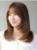 シースルーバング×内巻きロングレイヤー×透明感ブラウン