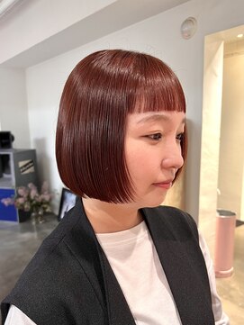 前髪ありボブオン眉ボブミニボブ顎ラインボブ暖色カラーオレンジ