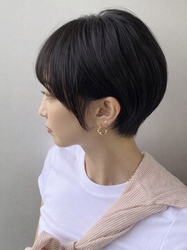 エアー 青山(AIR) 前髪あり耳掛け丸みくびれショートボブ20代30代40代50代