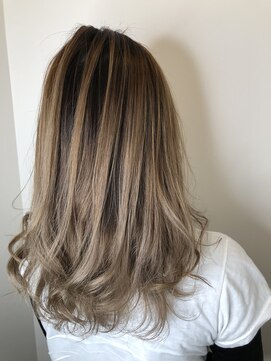 アヴァンス 深井店(AVANCE.) バレイヤージュ